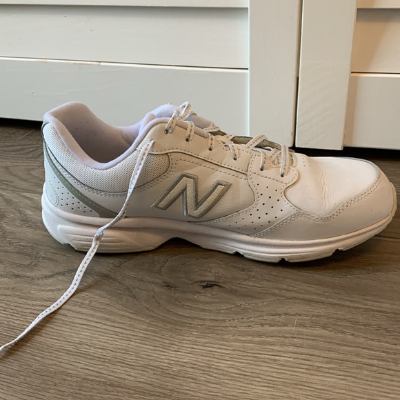 Women’s New Balance 411 v1 Walking Shoe - Picture 2 of 3